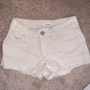 OFF WHITE DENIM SHORTS